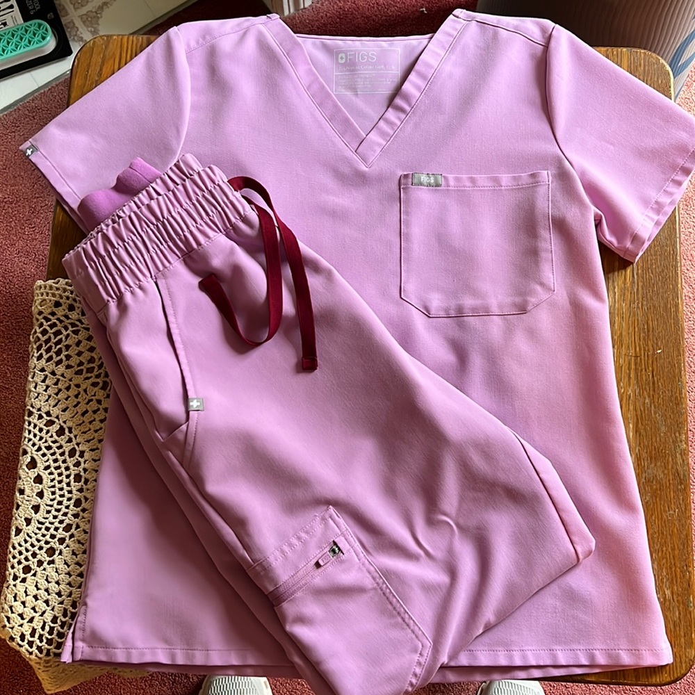 Figs Lilac Scrub Set